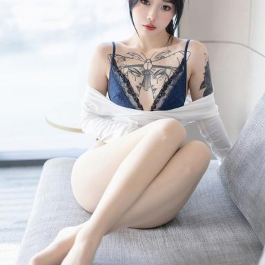 XIAOYU语画界 1006期 奶瓶