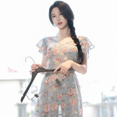 XiuRen秀人网 8704期 利世