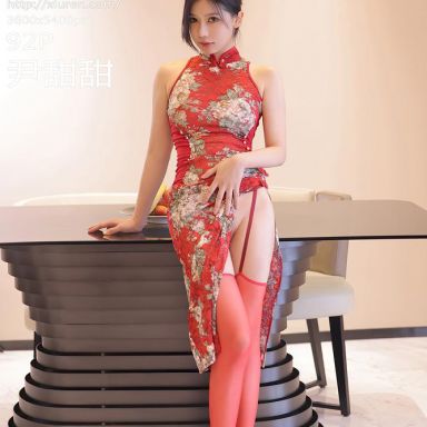 XiuRen秀人网 8871期 尹甜甜