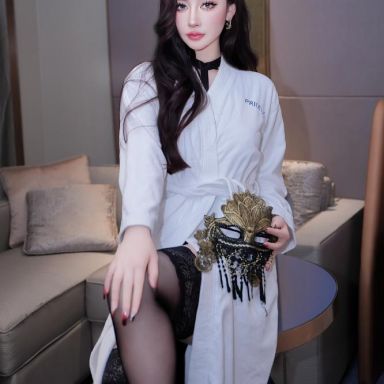 XiuRen秀人网 9198期 蕾蕾醒了没