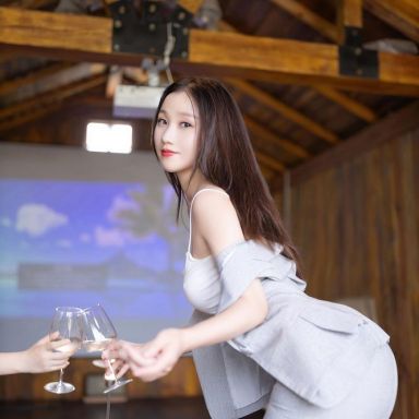 XiuRen秀人网 9474期 杏子Yada