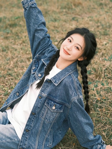 美女图片 0030期 质感抓拍呈现美女灵动治愈状态