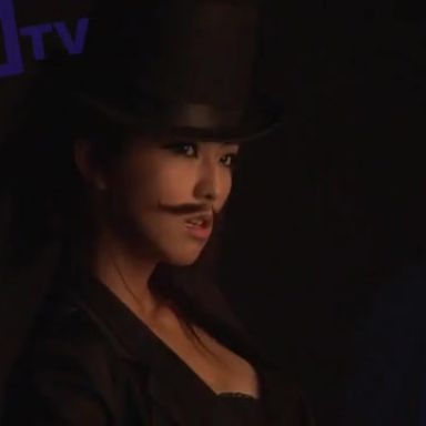 FHM男人帮视频-2010_十二月號_Access_Girl周曉涵_從正經變不乖的女老師